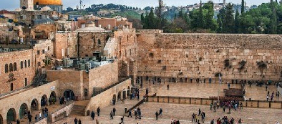 Israel monument